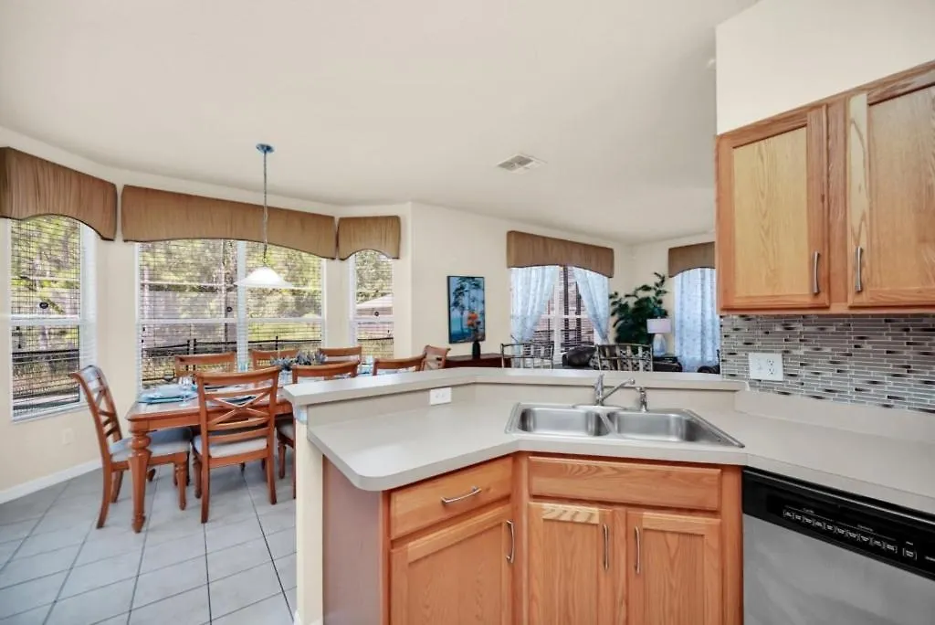 Amazing 5 Bd 4Bt With Pvt, Pool & Spa Near Disney Villa Davenport 0*,  United States